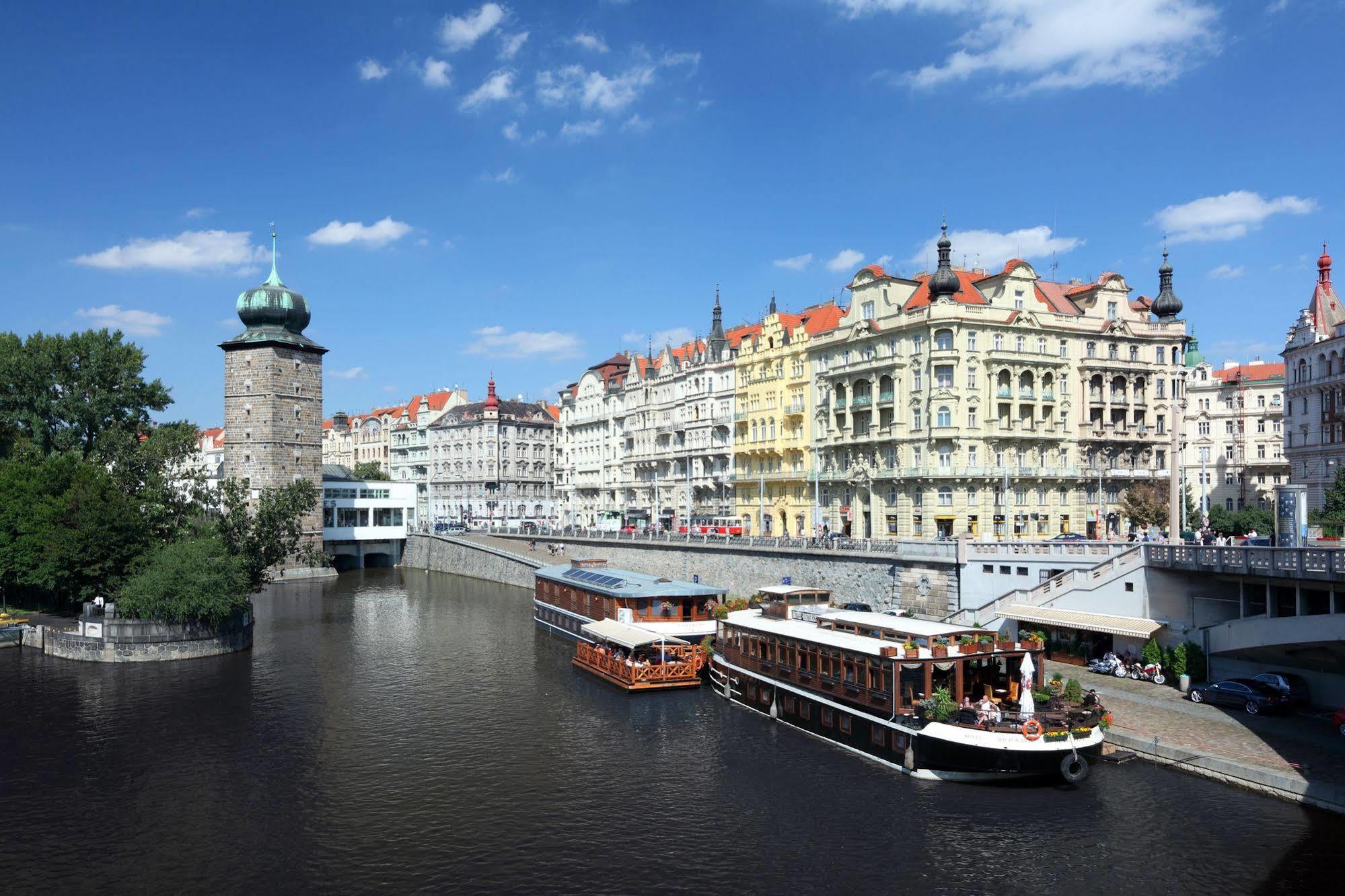 Boat Hotel Matylda Prague Exterior photo